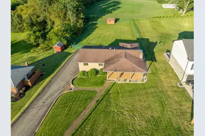 1217 Hillview Dr, North Huntingdon, PA 15642 - Photo 4