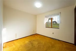 1217 Hillview Dr, North Huntingdon, PA 15642 - Photo 14