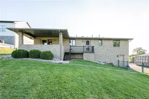 1217 Hillview Dr, North Huntingdon, PA 15642 - Photo 28