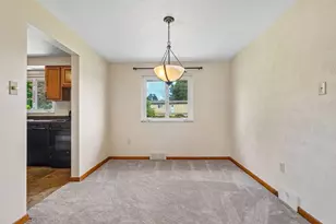 102 Manchester Dr, Hempfield Township, PA 15642 - Photo 6