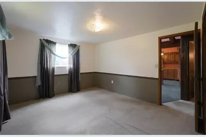 150 Queenston Dr, Wilkins Township, PA 15235 - Photo 24