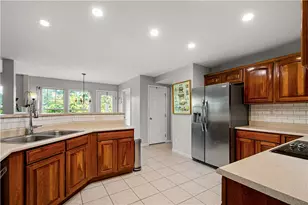 104 Great Rock Dr, Bethel Park, PA 15102 - Photo 16