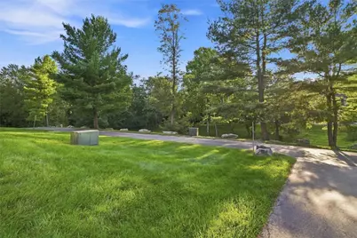 342 New World Dr, Jefferson Hills, PA 15025 - Photo 26