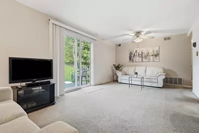 342 New World Dr, Jefferson Hills, PA 15025 - Photo 6
