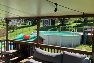8 Cree Dr, Hempfield Township, PA 15601 - Photo 4