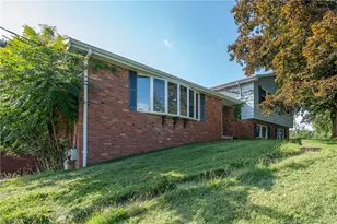 113 Sterling Run Rd, Hempfield Township, PA 15601 - Photo 2