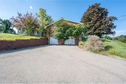 113 Sterling Run Rd, Hempfield Township, PA 15601 - Photo 4