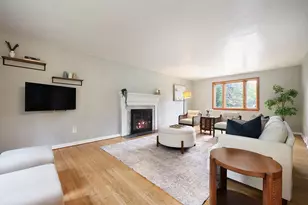 124 Washington Rd, Pittsburgh, PA 15221 - Photo 2