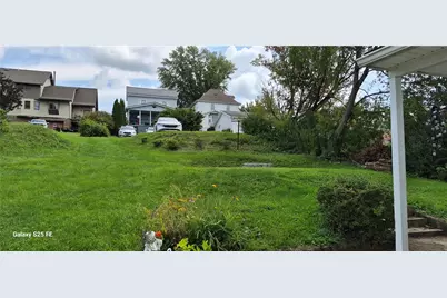 904 N Jefferson St, Connellsville, PA 15425 - Photo 8