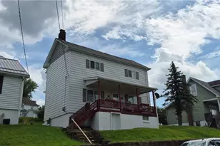 904 N Jefferson St, Connellsville, PA 15425 - Photo 1