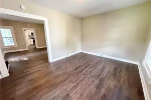 1112 Pollock Ave, New Castle, PA 16101 - Photo 4
