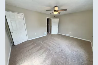 1112 Pollock Ave, New Castle, PA 16101 - Photo 16
