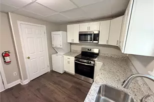 1112 Pollock Ave, New Castle, PA 16101 - Photo 10