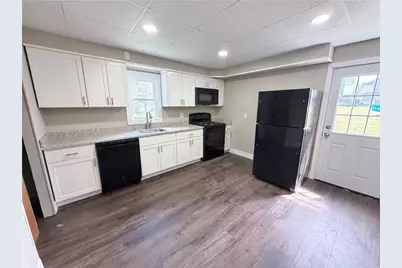 1303 Grimes St, New Castle, PA 16101 - Photo 8