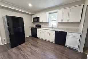 1305 Grimes St, New Castle, PA 16101 - Photo 8