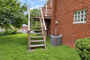 351 Berry St, Baden, PA 15005 - Photo 32