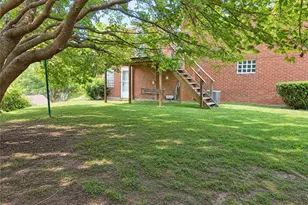 351 Berry St, Baden, PA 15005 - Photo 34