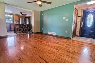 42 N Main St, Fairchance, PA 15436 - Photo 2