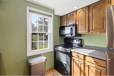 322 Parkwood Dr, Cranberry Township, PA 16066 - Photo 6