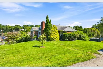 5835 Keystone Dr, Bethel Park, PA 15102 - Photo 4