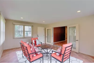 9409 Babcock Blvd, Pittsburgh, PA 15101 - Photo 10