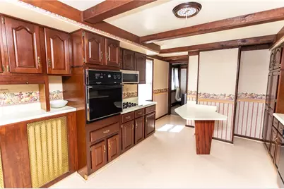 700 N Main St, German Township, PA 15461 - Photo 10