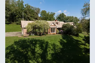 270 McDowell Ln, North Strabane, PA 15317 - Photo 2