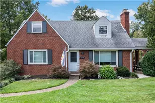 1238 Lakemont Dr, Pittsburgh, PA 15243 - Photo 1