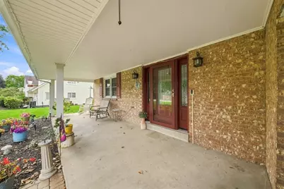 1217 Pleasant St, Raccoon Township, PA 15001 - Photo 2
