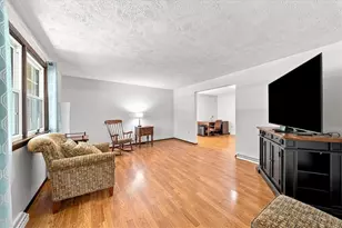 1217 Pleasant St, Raccoon Township, PA 15001 - Photo 4