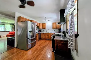 838 Orchard Terrace Dr, Wilmington Township, PA 16142 - Photo 4