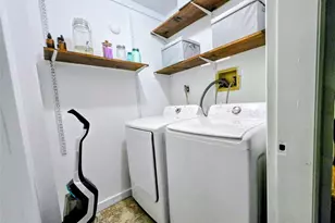 838 Orchard Terrace Dr, Wilmington Township, PA 16142 - Photo 16