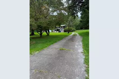 305 Repp Rd, Pittsburgh, PA 15068 - Photo 2