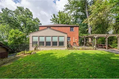 628 Orchard Hill Dr, Pittsburgh, PA 15238 - Photo 10