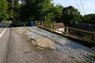 564 Lougeay Rd, Pittsburgh, PA 15235 - Photo 36