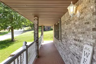 123 Maryland Pl, Jeannette, PA 15644 - Photo 10