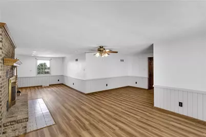 123 Maryland Place, Jeannette, PA 15644 - Photo 24