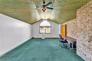 123 Maryland Pl, Jeannette, PA 15644 - Photo 28