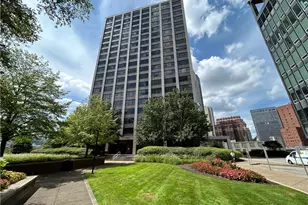 112 Washington Pl, Pittsburgh, PA 15219 - Photo 2