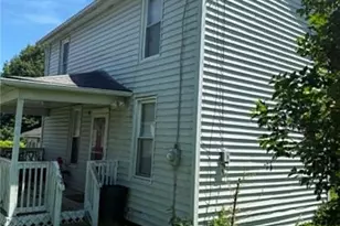 14 E Church St, Masontown, PA 15461 - Photo 12