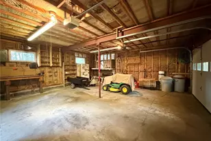 188 Sky Top Rd, Bullskin Township, PA 15610 - Photo 16