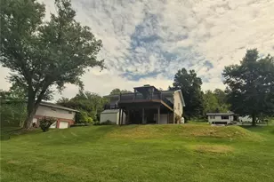109 Charlotte Dr, Ligonier Township, PA 15658 - Photo 4
