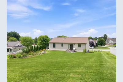 100 Sharon Dr, Unity Township, PA 15676 - Photo 32