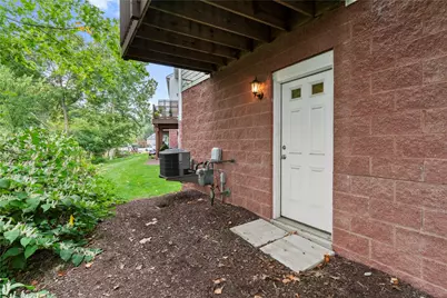 310 Creekview Ln, Oakdale, PA 15071 - Photo 22