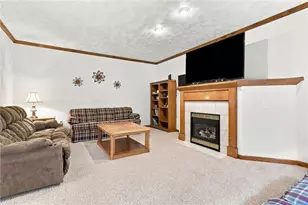 1401 Baldwin Ln, Unity Township, PA 15601 - Photo 18