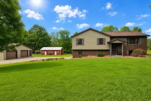 1018 Blackleggs Rd, Conemaugh-Yough Townships, PA 15681 - Photo 2