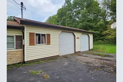 207 Calico Rd, West Sunbury, PA 16061 - Photo 2