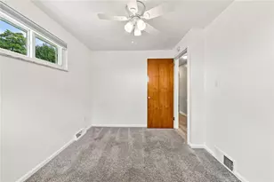 718 Illini Dr, Monroeville, PA 15146 - Photo 24