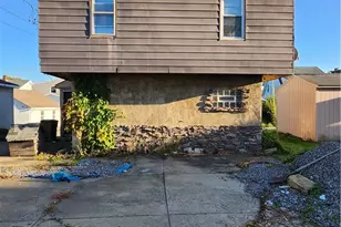 1012 Adams St, New Castle, PA 16101 - Photo 2