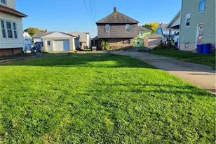 1012 Adams St, New Castle, PA 16101 - Photo 4